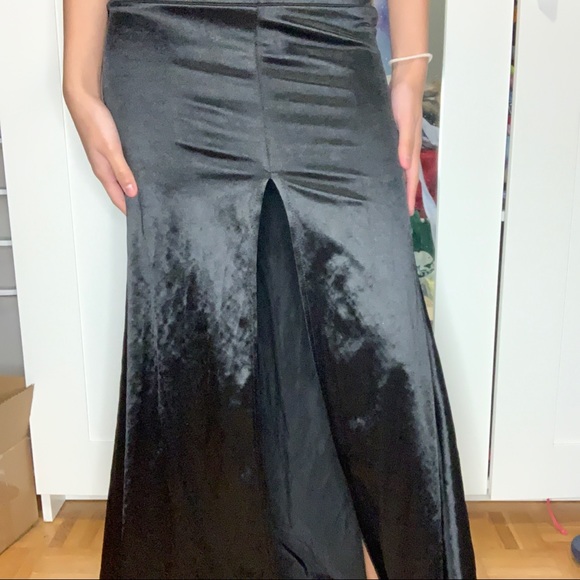 Long Black Stretchy Satin Dress/Gown with Slit - Picture 6 of 15